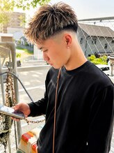 ユイマァルスロウ 岡山(YUIMARLSLOW) 岡山メンズサロン20代30代40代ホワイトメッシュスキンフェード