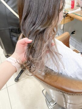 ネオリーブアイム 横浜西口店(Neolive aim) ホワイトベージュ インナーカラー ロング【横浜】