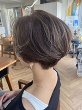 カナエ(CaNaE) ニュアンスハンサムショート