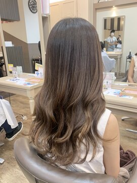 アルターリール(aL ter Rire) デザインカラー/レイヤーカット/ウェットヘア/福原遼華