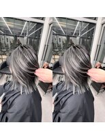 ラヴェ(LAWE.)&nbsp;シルバー系ブリーチ