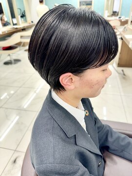 アッシュ 下北沢店(Ash) 黒髪でもかわいい耳掛けショート