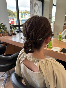 シャンプーボーイ ヒノ(SHAMPOO BOY Hino) シニヨンアレンジ