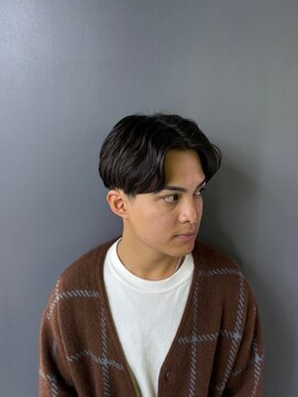 ダンヒルバーバー(dunhill BARBER) センターパート<理容室>[メンズ/シェービング/床屋/銀座]