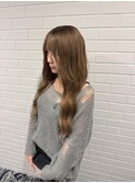オリーブベージュ