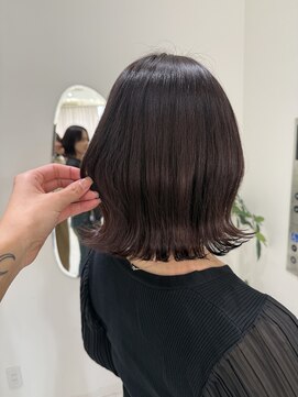 ジーナ 福岡天神(Zina) ミディアムヘア/暗めカラー/デザインカラー/髪質改善