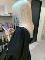 ペレ 原宿(PELE)&nbsp;ダブルカラー/ケアブリーチ/羽エクステ/原宿