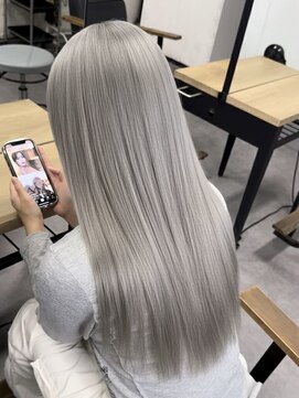 スワイ(SWAY) ホワイト/ケアブリーチ/ダブルカラー/縮毛矯正/岡山