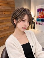 ロハスバイケンジ(LOHAS by KENJE)&nbsp;白髪染めを使わない白髪染めぼかしハイライトショート