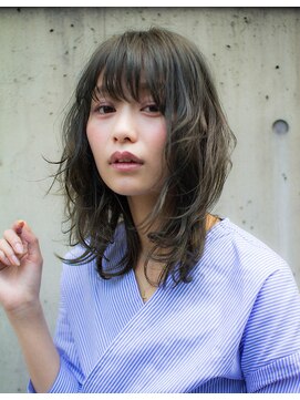 テラス 銀座(terrace) 透け感ダークグレージュ×ゆるふわレイヤーミディ