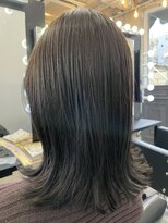 シャロン(SHARON)&nbsp;【SHARON原宿】外ハネミディ×オリーブアッシュカーキグレージュ