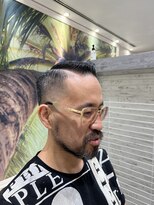 ヨシザワインク プレミアム 横浜 桜木町店(YOSHIZAWA Inc. PREMIUM)&nbsp;大人8:2ハードパートクラシックフェードスタイル