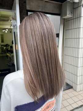 ウネルマ(unelma) エアタッチ/バレイヤージュ/ベージュカラー