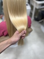 カリーナ(CARINA)&nbsp;ブロンドカラー/艶髪