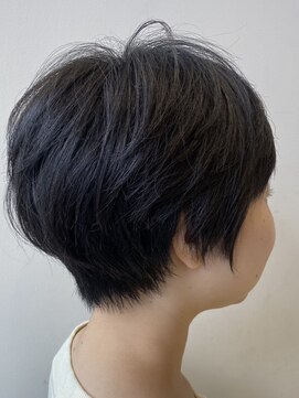 ハルキ ミナト ジャパン オオサカ(HARUKI MINATO japan OSAKA) 毛先パーマヘルシースタイル横顔美人こなれヘア大人美人美髪