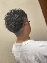 アクセ ビジネスカジュアル◎ツイストスパイラルパーマ束感モテる黒髪