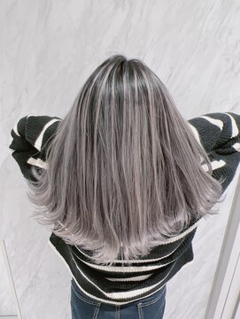 リー 枚方(Lee) 店長今里☆シルバーバレイヤージュ☆