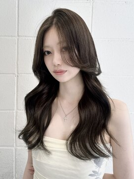 ココ 本八幡(KOKO) M黒髪小顔ヘアオリーブグレー艶髪クラゲヘアーココアベージュ