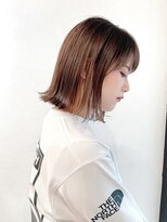 リブランド 銀座(REBRAND)&nbsp;王道切りっぱなしボブベージュブラウン耳掛け前髪あり