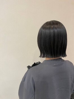 骨格・髪質・クセを見極めたカットで、サロン帰りの仕上がりが続く！毎朝のスタイリングも楽になる♪