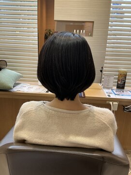 ウイバイファースト(u'i by first) シンプルボブスタイル