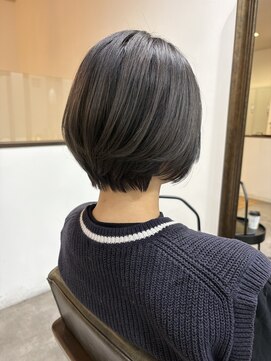 ユラ(YURA) ダークグレー ショートボブ 【姫路/姫路駅/韓国風】