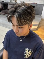ベイリコルド(Bei Licoldo.)&nbsp;ハイライトセンターパート　名駅美容室　名古屋美容室