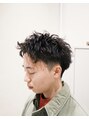 アレアル 広島並木通り店(ALEAR) スパイキーパーマ。骨格、髪質に合わせた薬剤とロッドの選定。