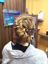 ヘアールーム ラバ(Hair room LABA) ルーズ編み込み