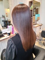 ヘアサロン フラット(hair salon flat) 20代30代髪質改善ツヤ髪ライトブラウントリートメントロング