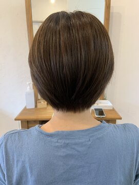 ティティス(Titis) まとまりショート