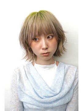 レコ 渋谷(LECO) ウルフレイヤーハッシュカットホワイトベージュ×ネオングリーン