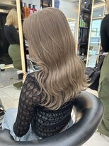 ラピス 渋谷本店(Lapis) くすみベージュ