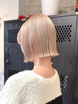 ヲタク(wotaku.)&nbsp;ミルクティーカラーホワイトカラーくすみベージュハイトーンボブ