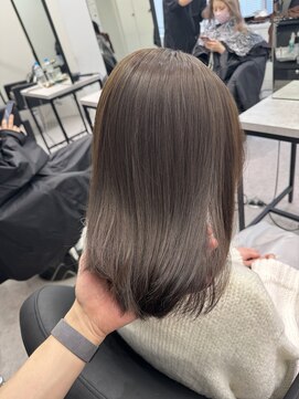 ペレ 栄 アネックス(PELE栄ANNEX) 韓国 くびれロング レイヤー ワンホンヘア 小顔前髪