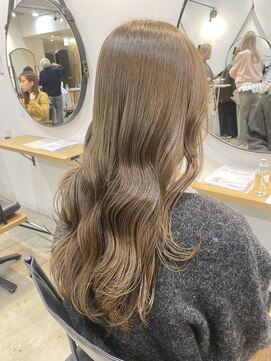 エイト 難波店(EIGHT namba) オリーブカラー