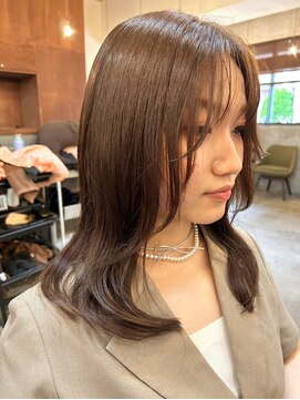 フランク 伊丹店(i's FRUNC) 韓国系レイヤーとベージュ系カラー