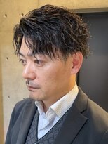 ブルニール 中崎町(BLEUNIR)&nbsp;ツイストスパイラル　ツーブロック　ビジネス　センターパート