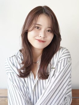 丁寧なカウンセリングで、あなたのなりたいを叶え女性の魅力をより引き出すスタイルをご提案します！