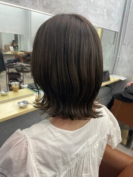 ルート 南堀江(route) 抜け感ミディアムボブ