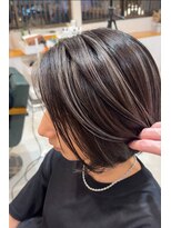アクア(AQUA)&nbsp;白髪ぼかしハイライト