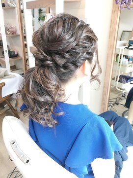 ロカット サロン(Roquat Salon) ブライダルローポニーアレンジ【ヘアアレンジ　立川南/立川】