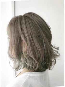 カミクラ(kura) エアリーミディ