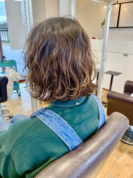 ルッツ(Lutz. hair design) レイヤーボブ+パーマ【犬山良慈】