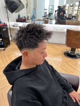 コワファースト  させぼ五番街店(COIFF1RST) フェード×ツイスト☆