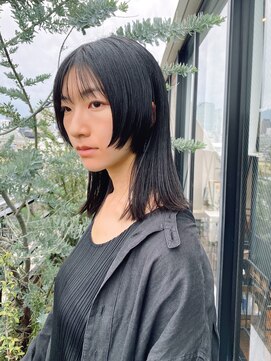 ベチカ(vetica) シースルーバングのウルフミディ×話題の酸性ストレート