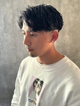 ザ オーダー(THE ORDER) ツイストスパイラルパーマ波巻きスパイラルパーマセンターパート