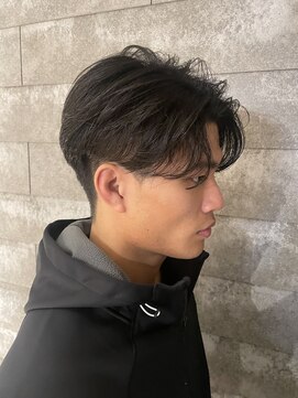 ニアウ 伊勢崎連取店(Niau) メンズセンターパートマッシュニュアンスパーマ