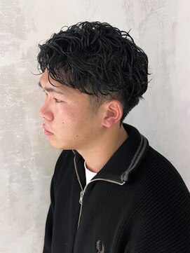 アイティーバイアルバム 松戸店(IT by ALBUM) ツーブロックアッシュブラックグレージュカラー_ba496861