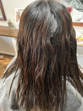 オルブライト(Albright) ナチュラル前下がりボブ